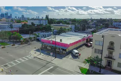 1910 SW 1st St, Miami, FL 33135 - Photo 12
