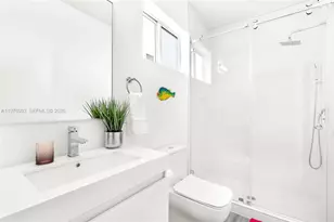1123 NE 23rd Terrace, Pompano Beach, FL 33062 - Photo 20