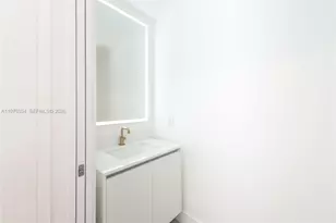 700 NE 24th St, Miami, FL 33137 - Photo 18