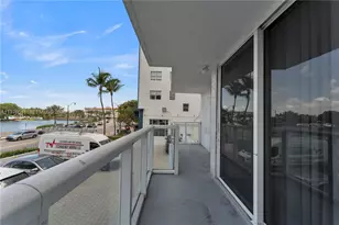 2457 Collins Ave, Miami Beach, FL 33140 - Photo 28