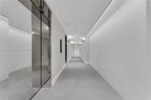 2457 Collins Ave, Miami Beach, FL 33140 - Photo 26