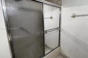 1314 SW 124th Pl, Miami, FL 33184 - Photo 8