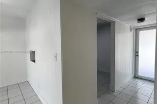 19255 NE 2nd Ave, Miami, FL 33179 - Photo 10