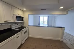 13499 Biscayne Blvd, North Miami, FL 33181 - Photo 4