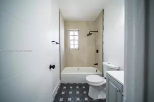 533 NE 67th St, Miami, FL 33138 - Photo 6