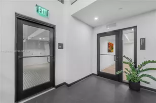 225 N Miami, Miami, FL 33128 - Photo 22