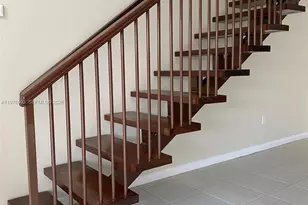 2183 NE 122nd St, North Miami, FL 33181 - Photo 2