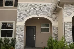 1509 SE 27th Rd, Homestead, FL 33035 - Photo 2