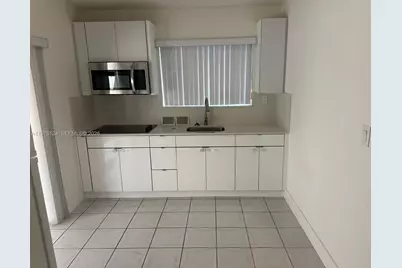 7685 W 30th Ln #B, Hialeah, FL 33018 - Photo 6