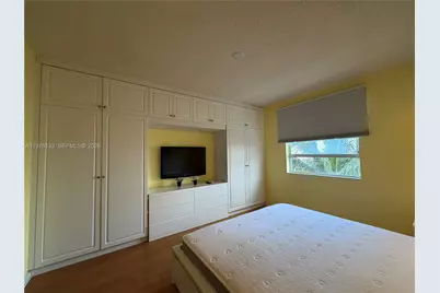 17100 N Bay Rd #1506, Sunny Isles Beach, FL 33160 - Photo 12