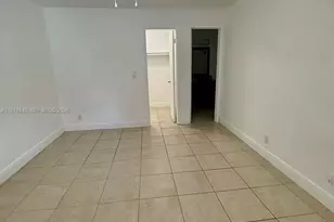 8735 NW 39th St, Sunrise, FL 33351 - Photo 6