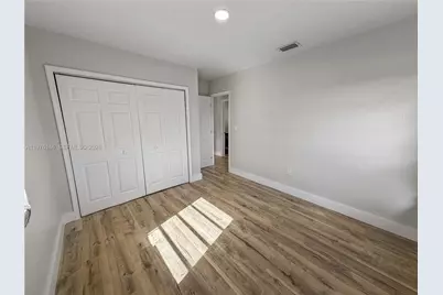 5245 SW 98th Ct, Miami, FL 33165 - Photo 12