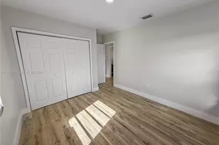 5245 SW 98th Ct, Miami, FL 33165 - Photo 12