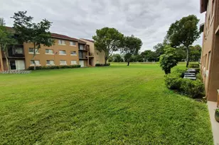 1251 N Benoist Farms Rd, West Palm Beach, FL 33411 - Photo 2