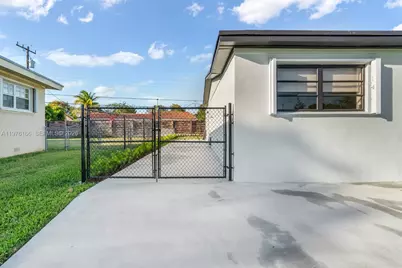 8421 SW 27th Ter #0, Miami, FL 33155 - Photo 10