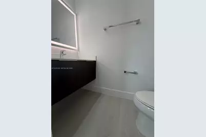 10479 NW 82nd St #10, Doral, FL 33178 - Photo 6