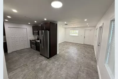 11801 SW 180th St, Miami, FL 33177 - Photo 2