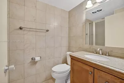 180 Isle Of Venice Dr #121, Fort Lauderdale, FL 33301 - Photo 30