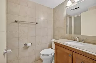 180 Isle Of Venice Dr, Fort Lauderdale, FL 33301 - Photo 30