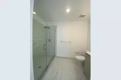 2561 NE 193rd St #1107, Miami, FL 33180 - Photo 18
