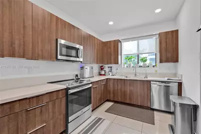 4703 NW 84th Ct, Doral, FL 33166 - Photo 26