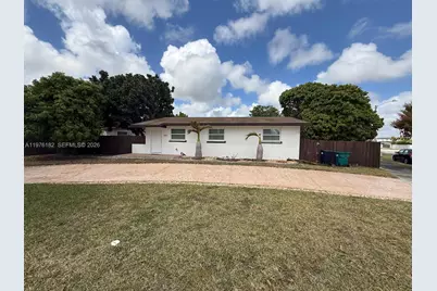 11801 SW 180th St, Miami, FL 33177 - Photo 2