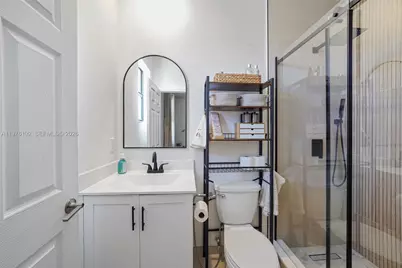 10589 W 33rd Ln, Hialeah, FL 33018 - Photo 24