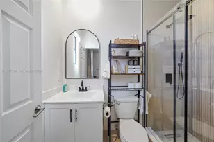 10589 W 33rd Ln, Hialeah, FL 33018 - Photo 24