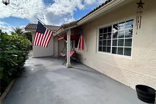 6605 NW 76th St, Tamarac, FL 33321 - Photo 6