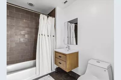 1040 Biscayne Blvd #1107, Miami, FL 33132 - Photo 34