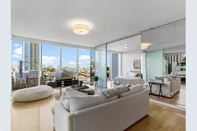 1040 Biscayne Blvd #1107, Miami, FL 33132 - Photo 4