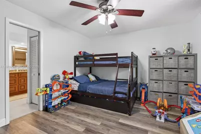 8681 NW 53rd Ct, Coral Springs, FL 33067 - Photo 36