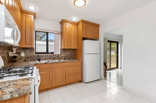 6200 SW 18th St, North Lauderdale, FL 33068 - Photo 16