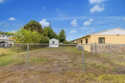 6200 SW 18th St, North Lauderdale, FL 33068 - Photo 6
