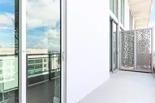 690 SW 1st Ct, Miami, FL 33130 - Photo 6