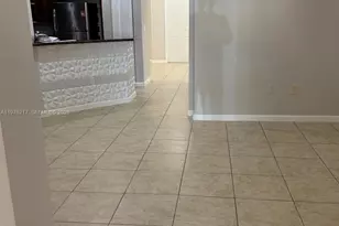 27918 SW 140th Ave, Homestead, FL 33032 - Photo 4