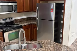 27918 SW 140th Ave, Homestead, FL 33032 - Photo 6