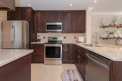 597 NW 208th Dr #., Pembroke Pines, FL 33029 - Photo 10