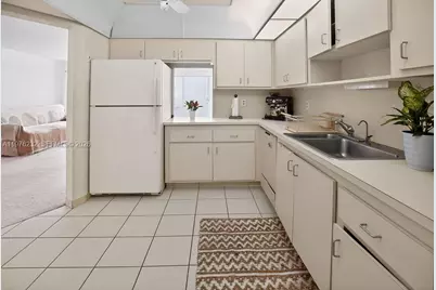 300 Diplomat Pkwy #601, Hallandale Beach, FL 33009 - Photo 6