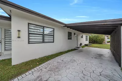 8801 SW 21st St, Miami, FL 33165 - Photo 2