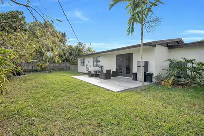 8801 SW 21st St, Miami, FL 33165 - Photo 12