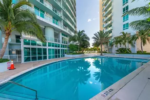 1900 N Bayshore Dr, Miami, FL 33132 - Photo 30