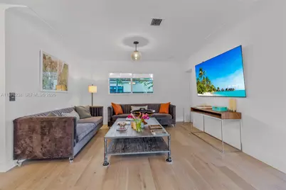 535 NE 50th Ter, Miami, FL 33137 - Photo 8