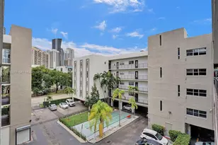 201 178th Dr, Sunny Isles Beach, FL 33160 - Photo 32