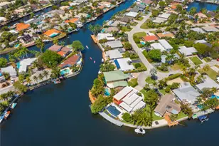 2101 NE 20th Ave, Wilton Manors, FL 33305 - Photo 34