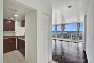 7601 E Treasure Dr, North Bay Village, FL 33141 - Photo 2