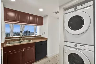 7601 E Treasure Dr #2205, North Bay Village, FL 33141 - Photo 4
