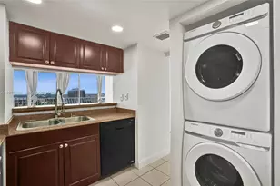 7601 E Treasure Dr, North Bay Village, FL 33141 - Photo 4