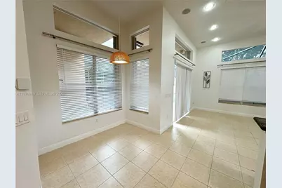 4808 SW 183rd Ave, Miramar, FL 33029 - Photo 8