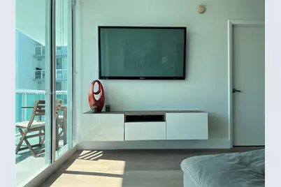 1800 N Bayshore Dr #3810, Miami, FL 33132 - Photo 14